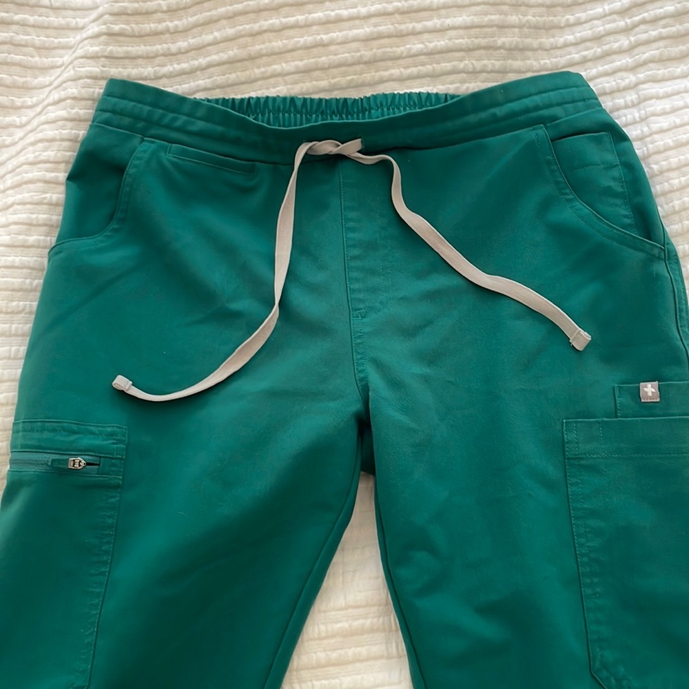 Figs hunter green Yola pants